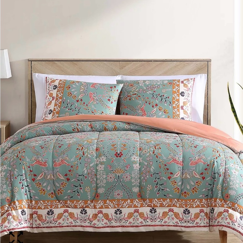 NWT Floral Teal and Orange Bedding Set